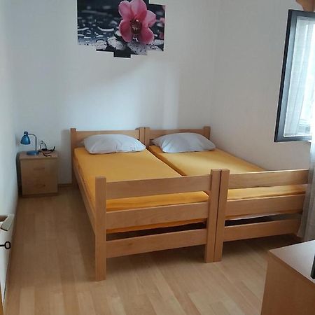 Ferienwohnung Apartman Janja Bol Exterior foto